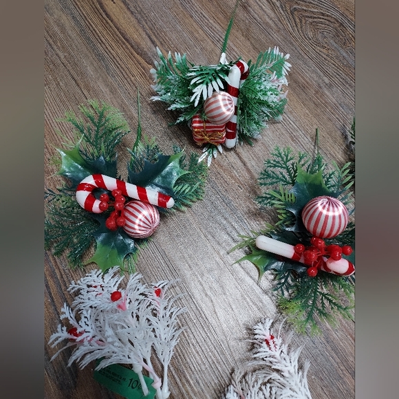 Vintage lot of artificial MCM Christmas greenery picks wreath - Picture 3 of 4